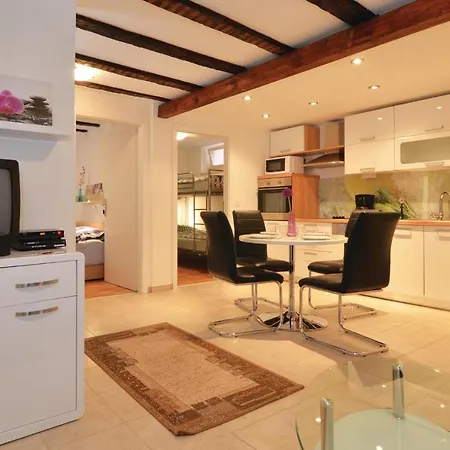 2 Bedroom In * لوفغان